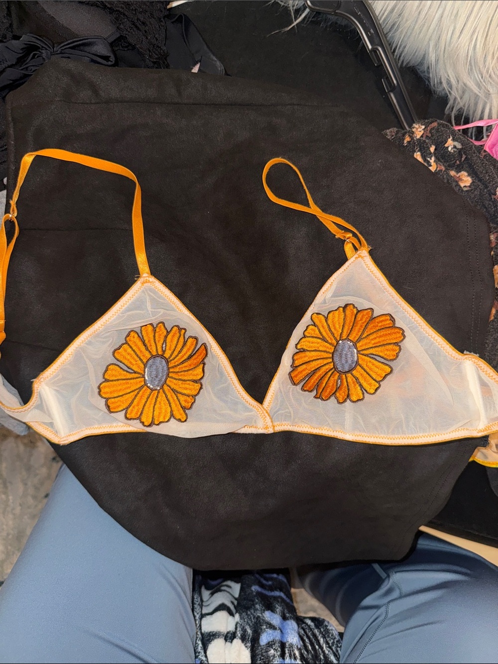Out From Under UO Delicate Cream Triangle Bra Orange Daisy Embroidery Sz.L - Picture 7 of 8